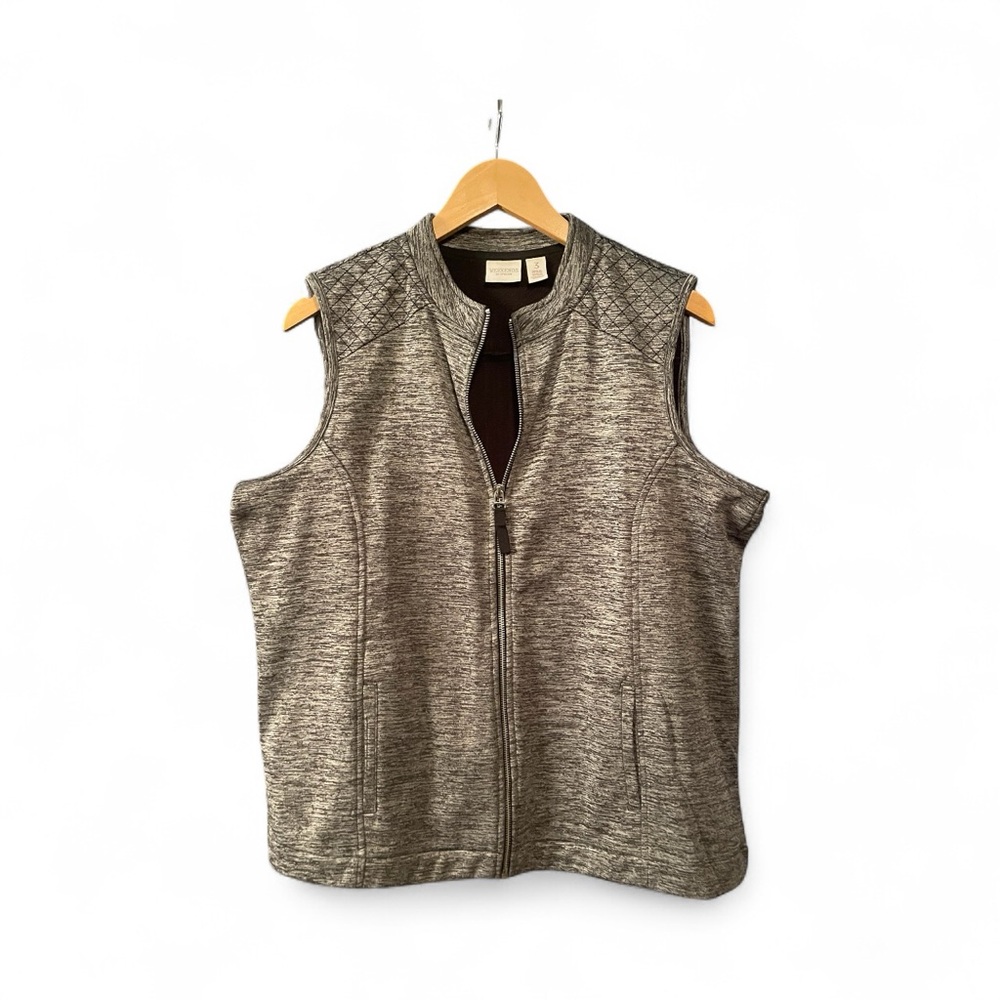 Gray Quilted Athletic Vest by Weekends - Picture 2 of 2
